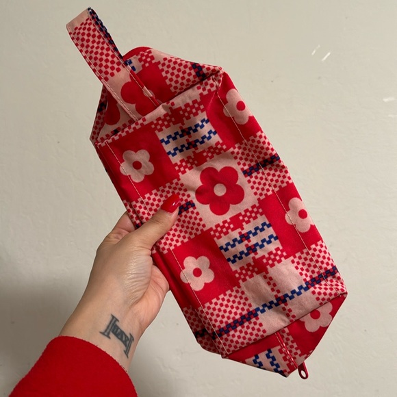 Sandy Liang Other - Sandy Liang Baggu Dopp Kit